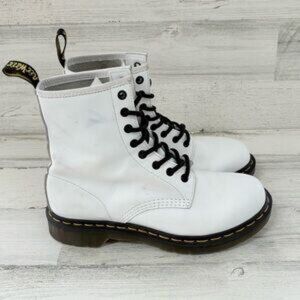 Dr. Martens Women’s Size 9US Classic 1460 Lace Up Combat Boots In White